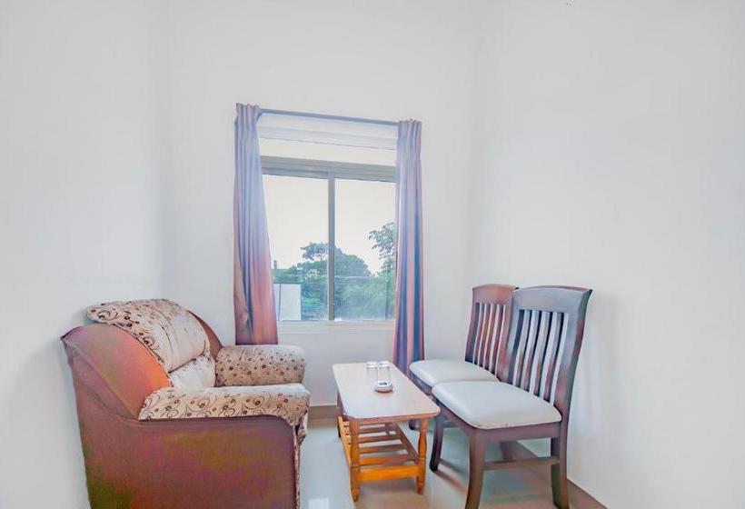 בית מלון כפרי Vaccinated Staff  Capital O 77327 Jm Inn