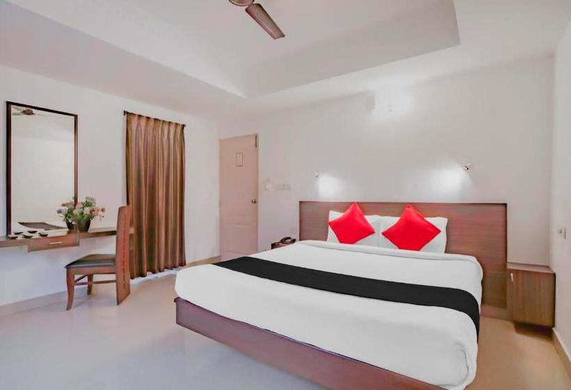 בית מלון כפרי Vaccinated Staff  Capital O 77327 Jm Inn