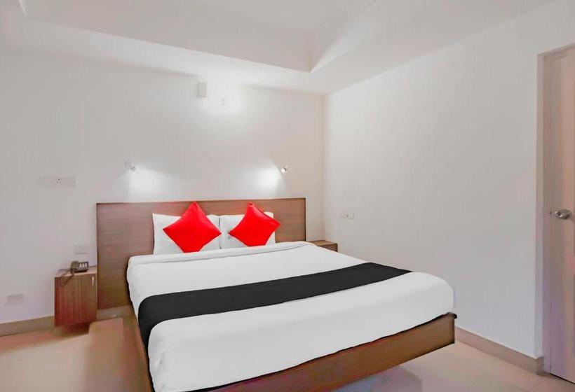 בית מלון כפרי Vaccinated Staff  Capital O 77327 Jm Inn