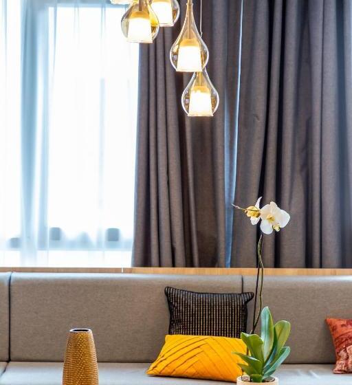 Nemea Appart Hotel Europe Velizy Villacoublay