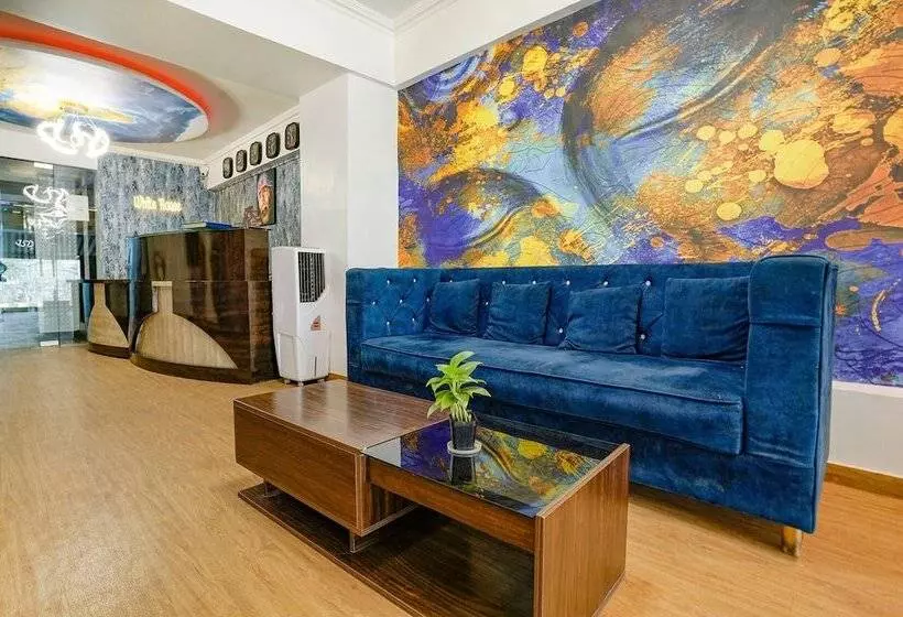 Majatalo Fabexpress White House   Nr Midc Khargar