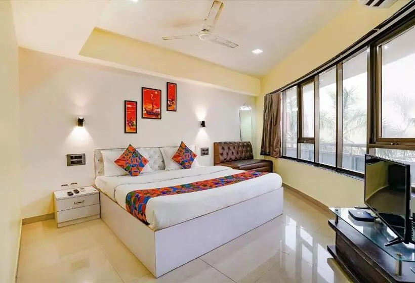 Majatalo Fabexpress White House   Nr Midc Khargar