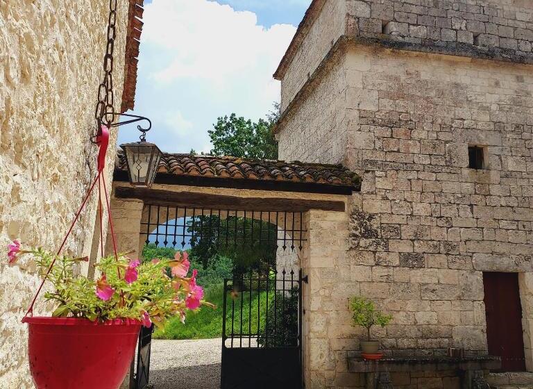 بنسيون Manoir Le Moulinal47   Vue Panoramique