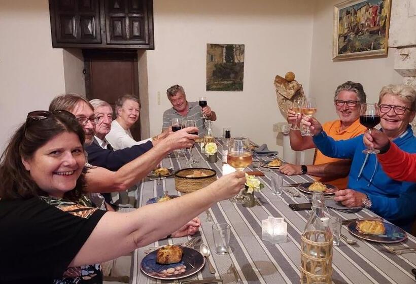 بنسيون Manoir Le Moulinal47   Vue Panoramique