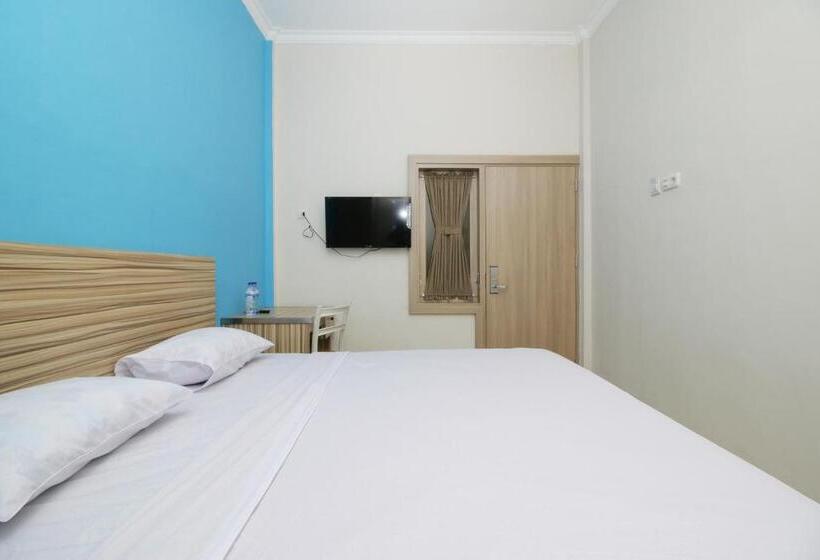 הוסטל Reddoorz Near Jalan Kolonel Haji Burlian Palembang