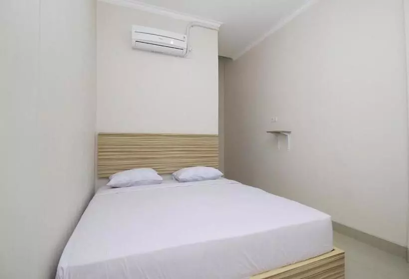 ユースホステル Reddoorz Near Jalan Kolonel Haji Burlian Palembang