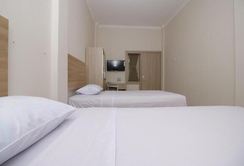 הוסטל Reddoorz Near Jalan Kolonel Haji Burlian Palembang