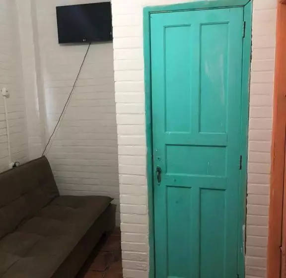 Hostel Dos Reis