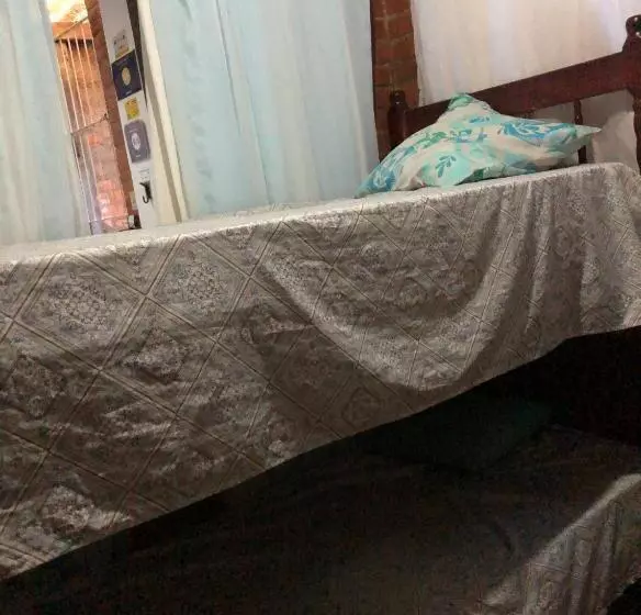 Hostel Dos Reis