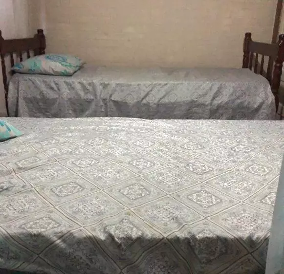 Hostel Dos Reis