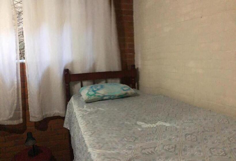 Hostel Dos Reis