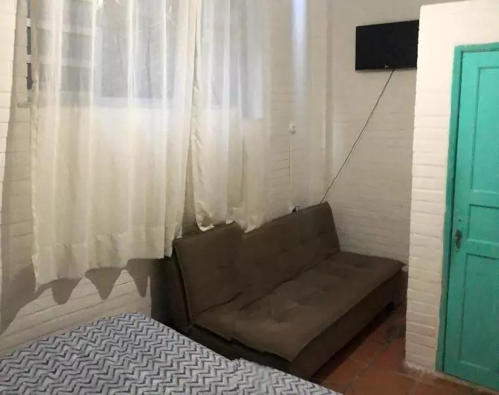 Hostel Dos Reis