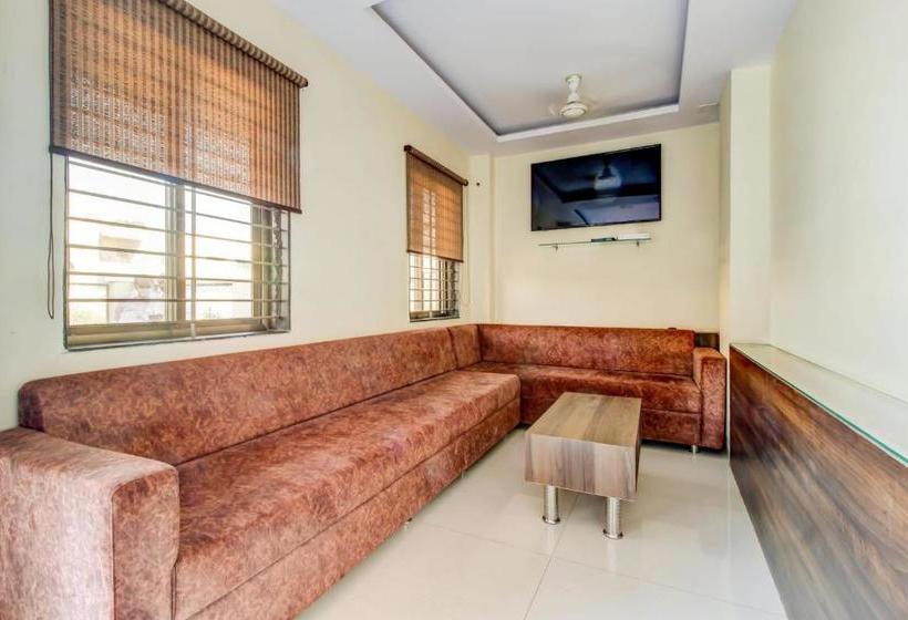 Capital O76275 Hotel Kasturi Residency