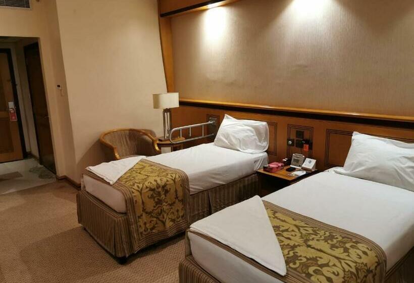 ホテル Al Fajr Al Badiea 2