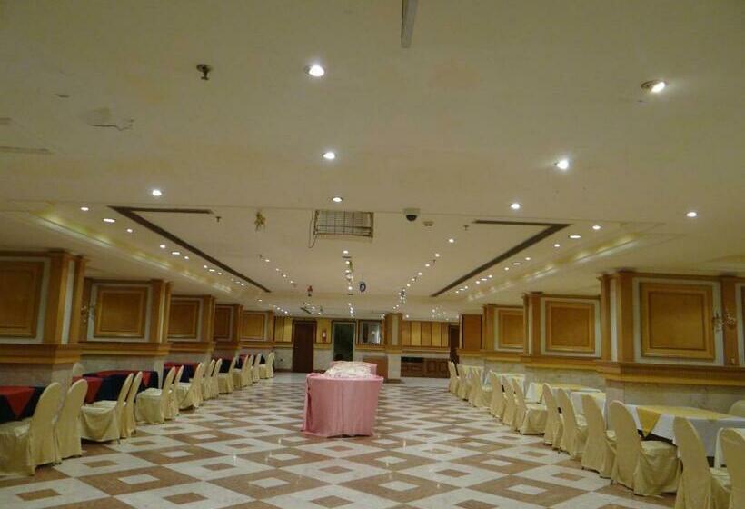 ホテル Al Fajr Al Badiea 2