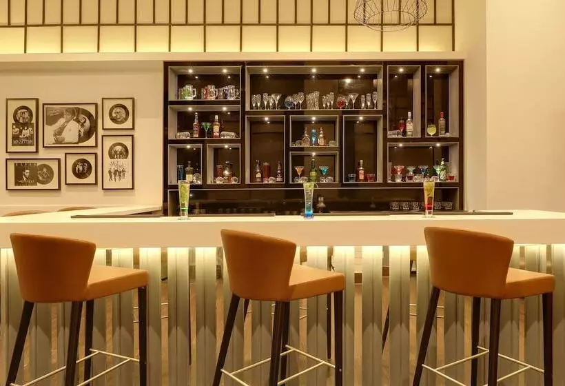 Lemon Tree Hotel, Jhansi