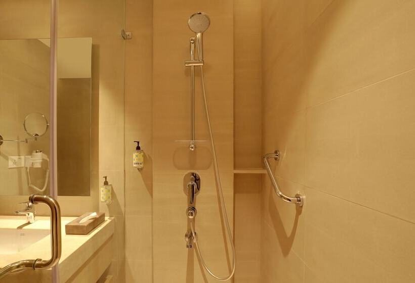 Lemon Tree Hotel, Jhansi