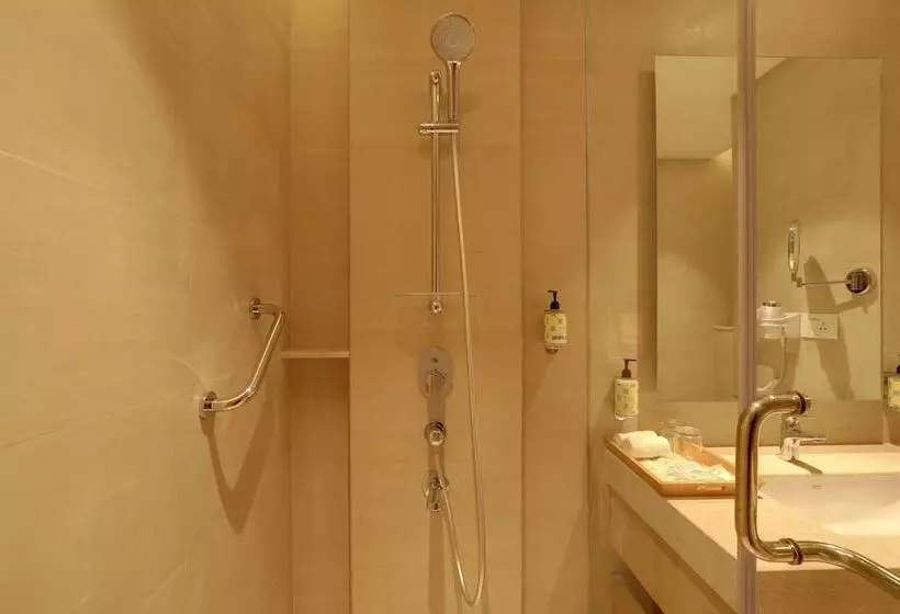 Lemon Tree Hotel, Jhansi