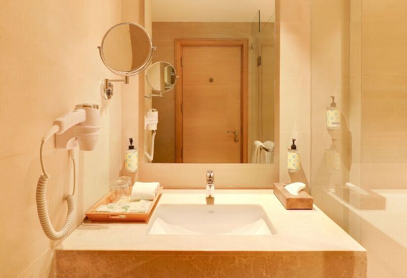 Lemon Tree Hotel, Jhansi