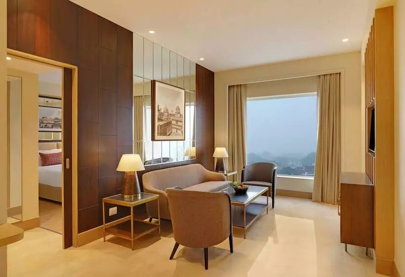 Lemon Tree Hotel, Jhansi