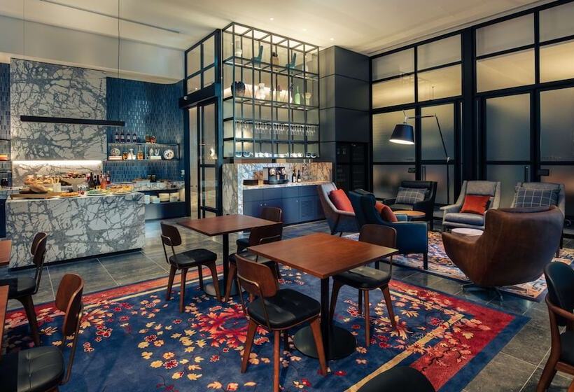 Next Hotel Melbourne, Curio Collection By Hilton