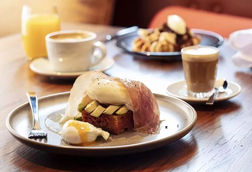 Next Hotel Melbourne, Curio Collection By Hilton