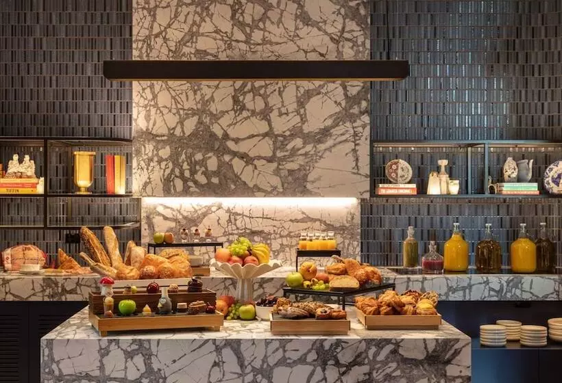 Next Hotel Melbourne, Curio Collection By Hilton