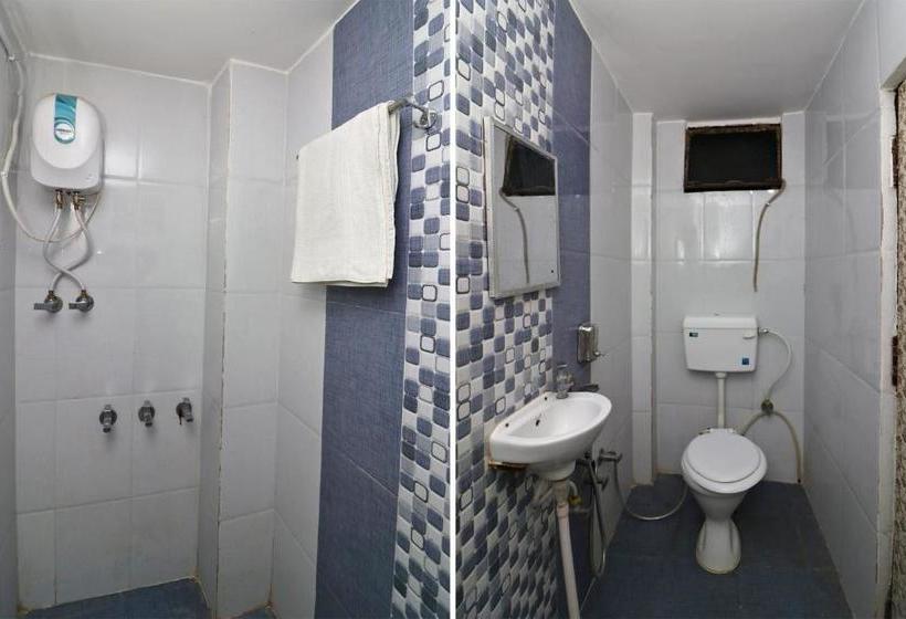 ホテル Oyo 40436  Ganga Vilas