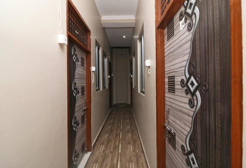 ホテル Oyo 40436  Ganga Vilas