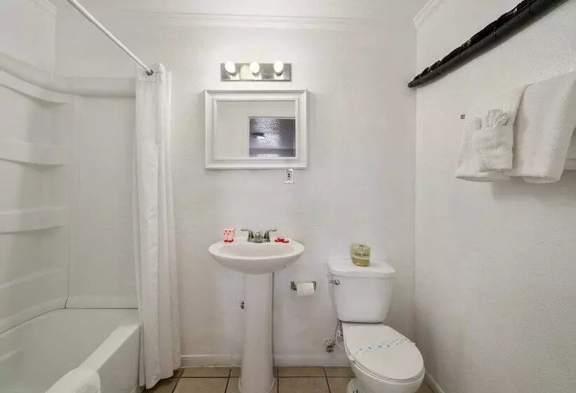 Hotelli Oyo  Rockport Bay View