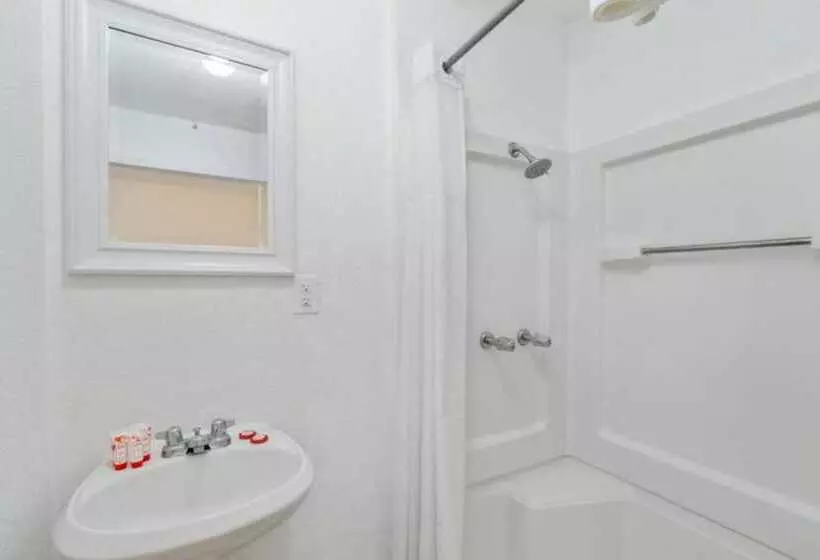 Hotelli Oyo  Rockport Bay View