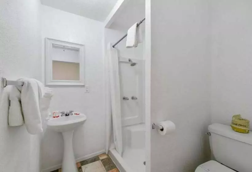 Hotelli Oyo  Rockport Bay View