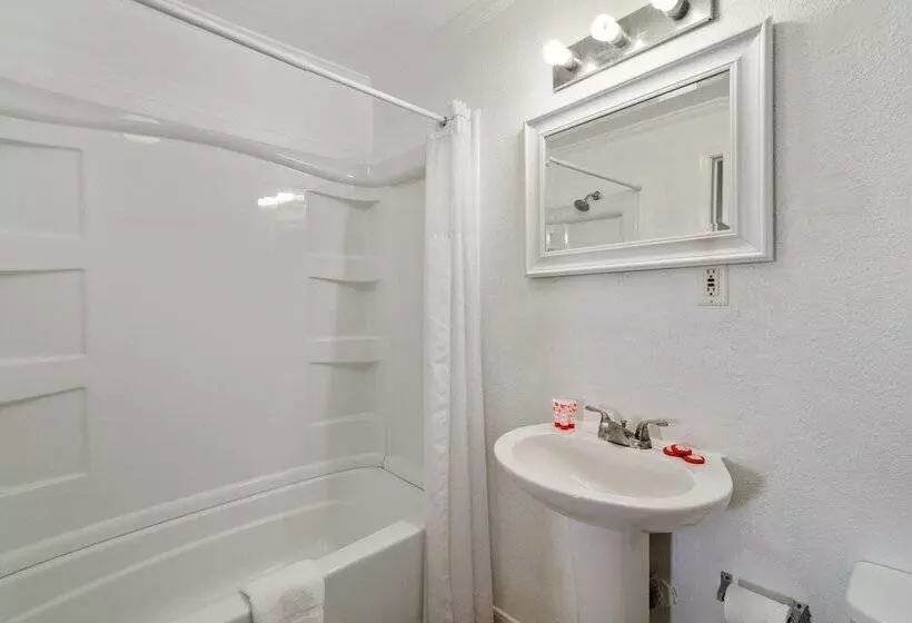 Hotelli Oyo  Rockport Bay View