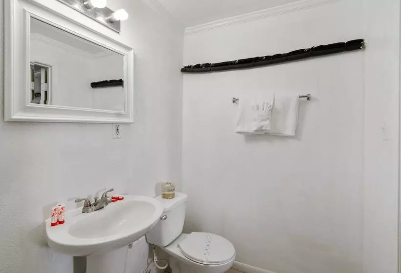 Hotelli Oyo  Rockport Bay View