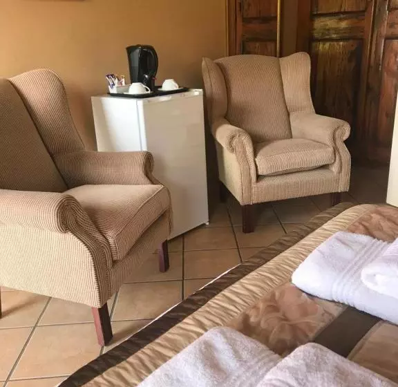 هتل Platinum Lodge Polokwane