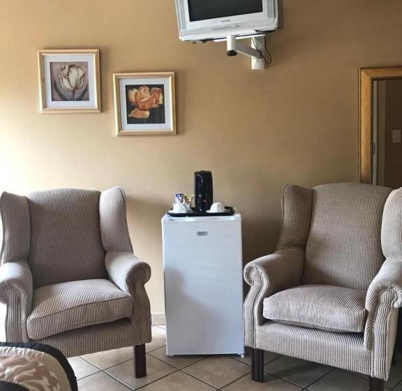 هتل Platinum Lodge Polokwane