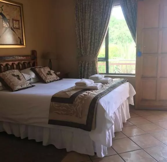 هتل Platinum Lodge Polokwane