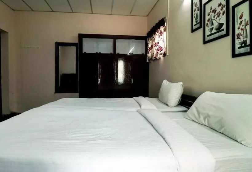 ホテル Spot On 60688 Sunrise Villas