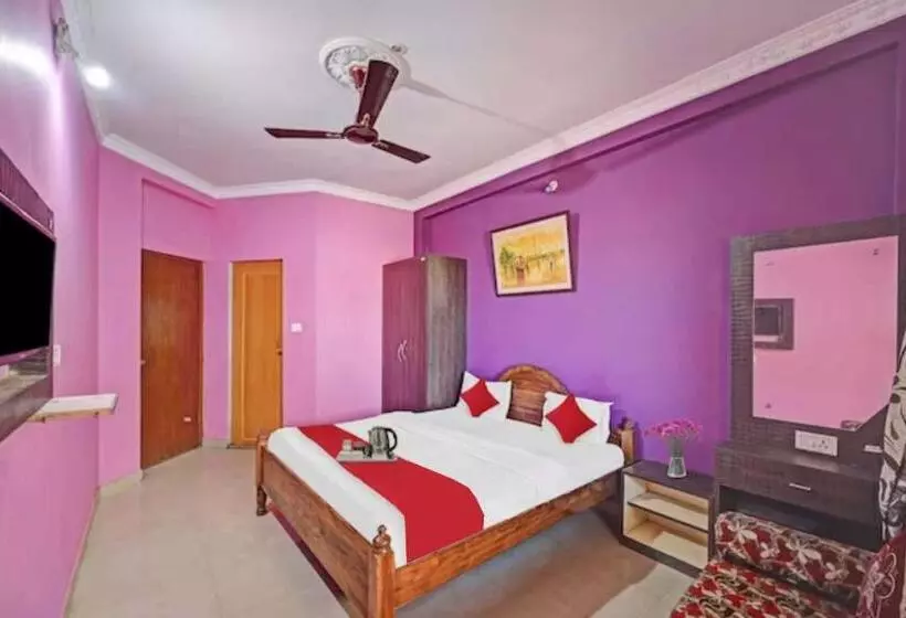 هتل Varanasi Paradise