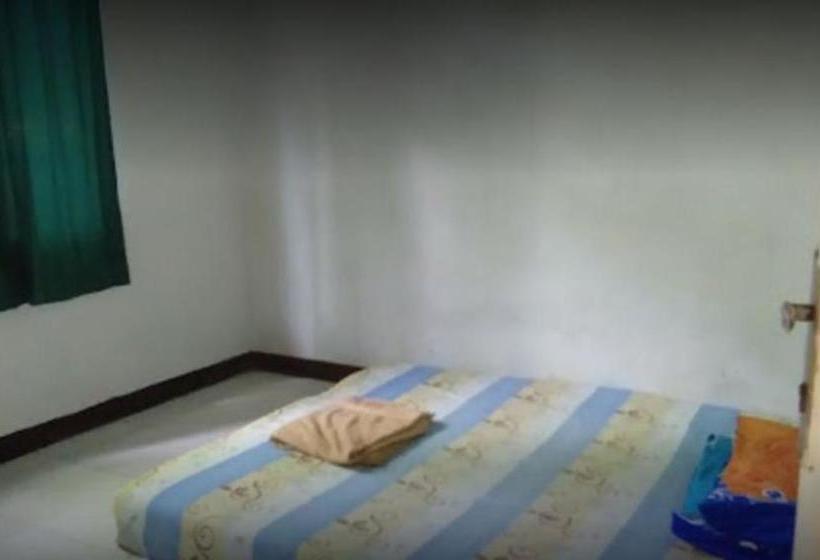 Hotel Villa Bata Merah