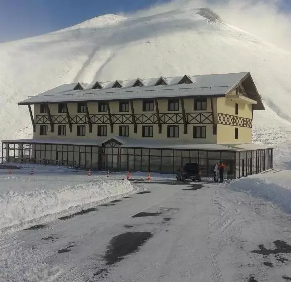 Hotelli X Mountain Lodge Erciyes