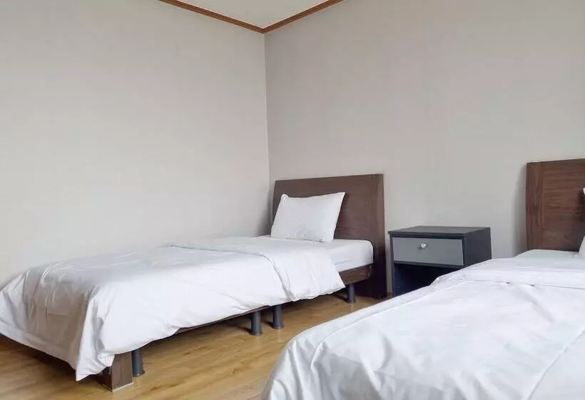 モーテル Charlie Hotel Jeju