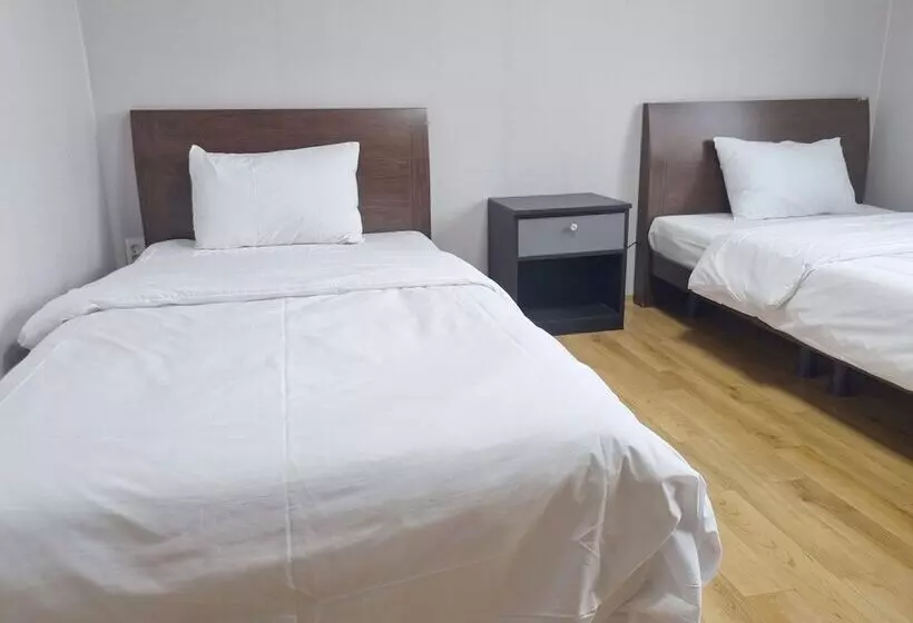 モーテル Charlie Hotel Jeju