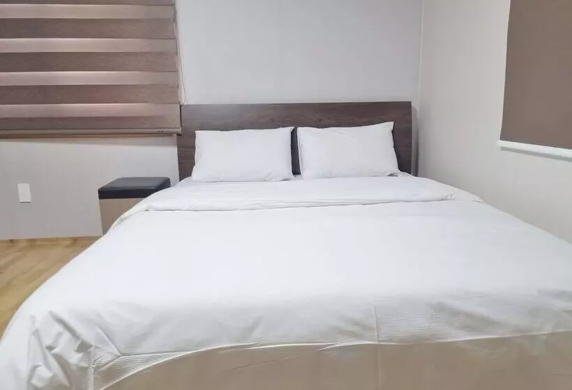 モーテル Charlie Hotel Jeju