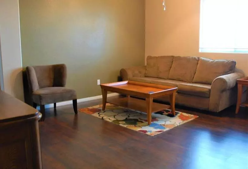 ペンション 5 Bdrm-15 Min To Vegas Stripnellisairportspdway