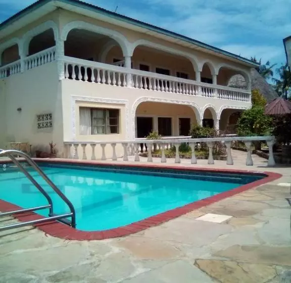 پانسیون Fahari House Watamu