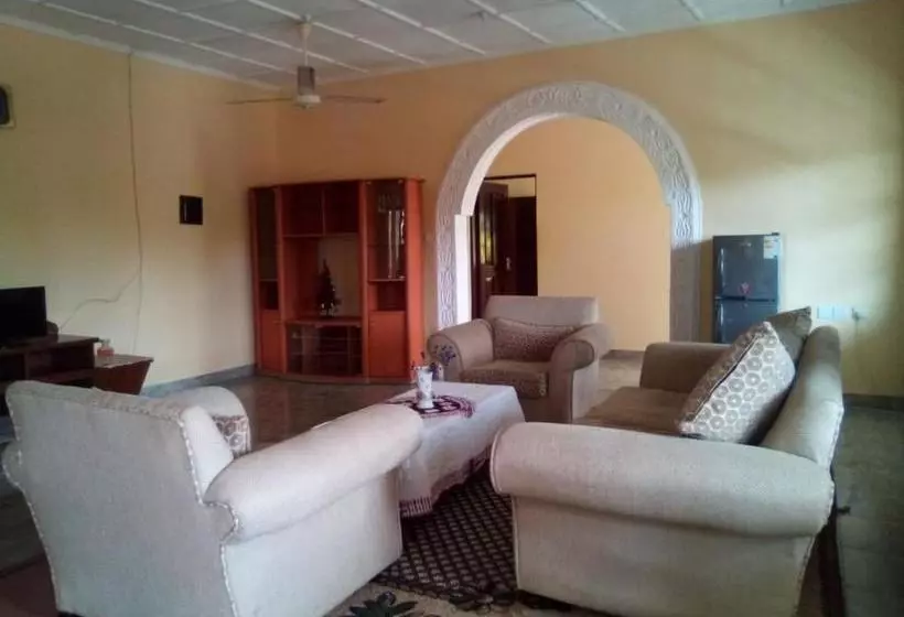 پانسیون Fahari House Watamu