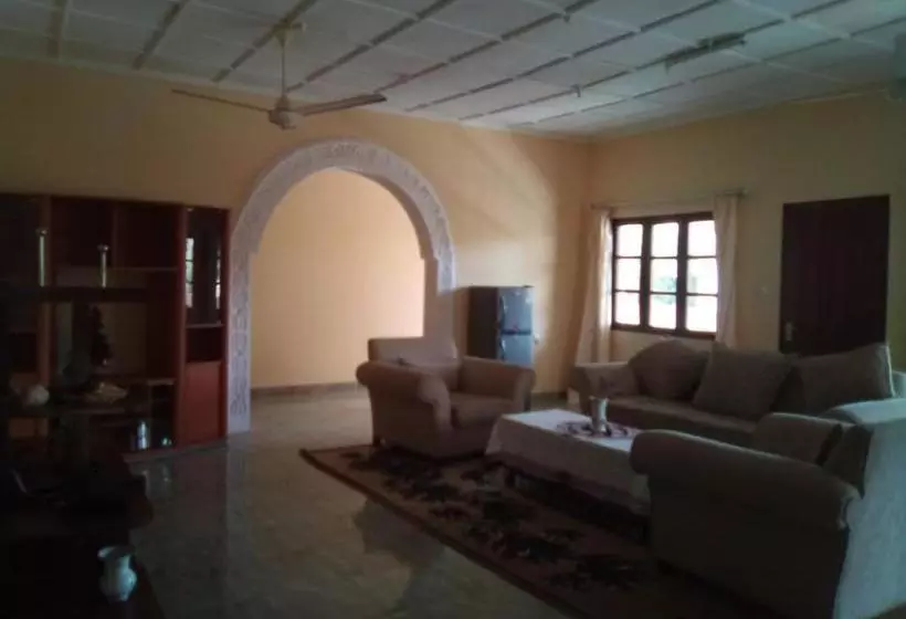 پانسیون Fahari House Watamu