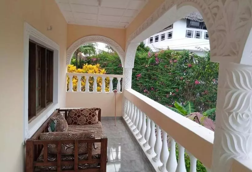 پانسیون Fahari House Watamu