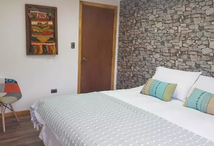 Majatalo Hostal Lago Cóndor